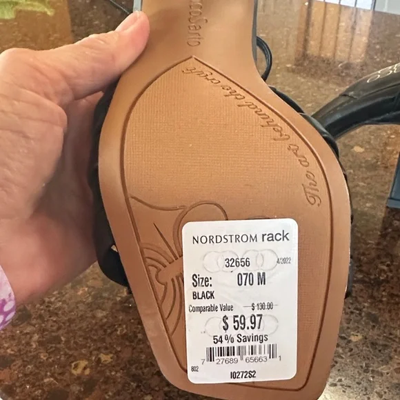 Vintage Franco Sarto Black Woven Sandals. Size 7M - Picture 5 of 6